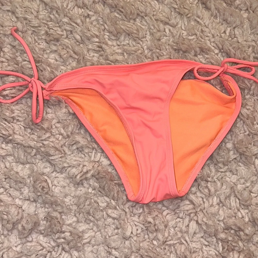 Bikini bottom bundle - Picture 2 of 5